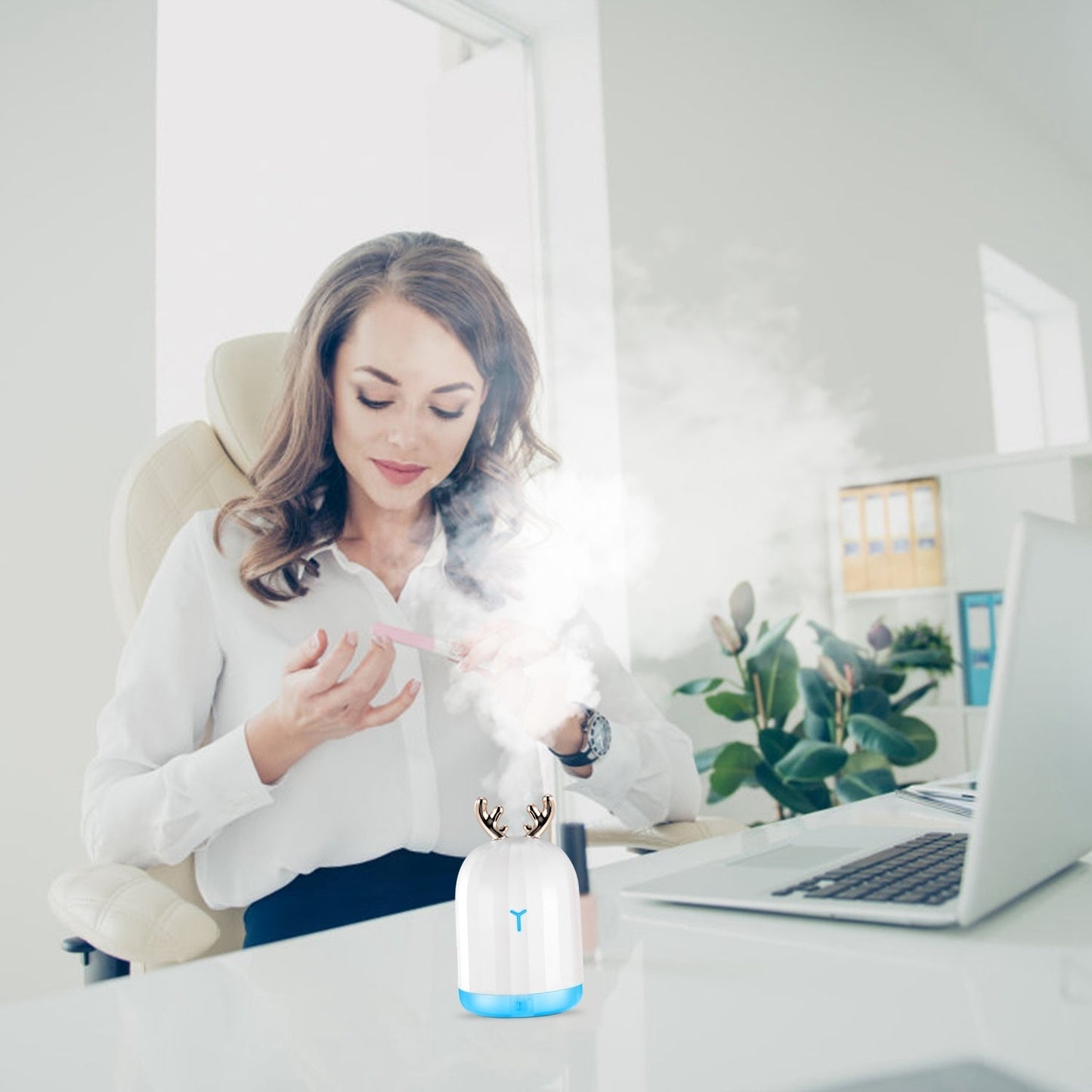 Deer antler cool mist humidifier with mist cloud and blue LED glow