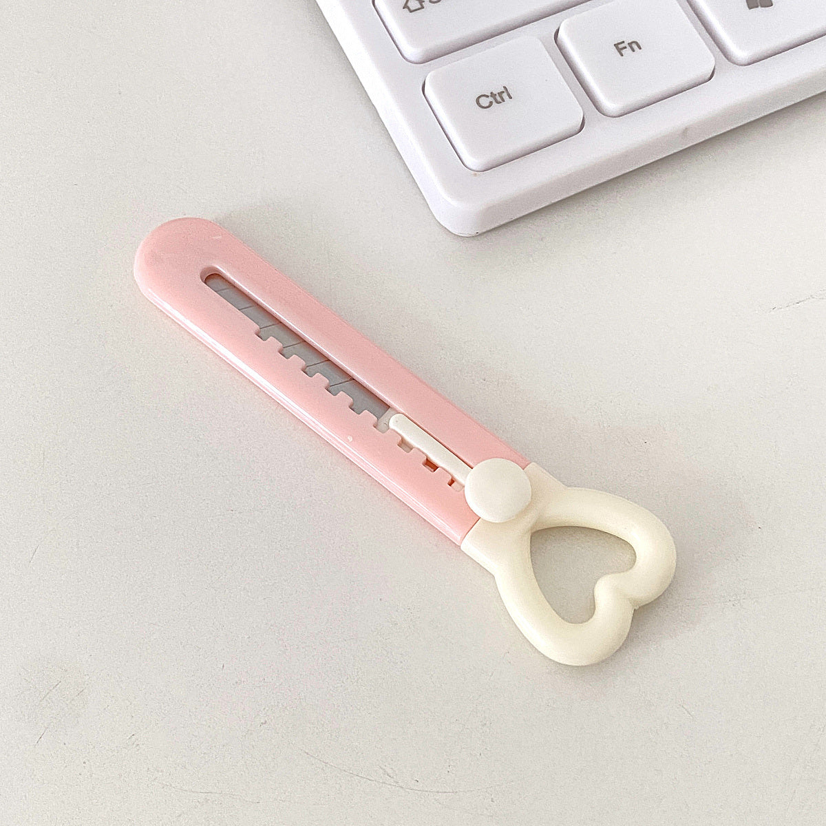 1pc Cute Mini Love Heart Utility Knife, Paper Cutter, Art Knife, Box Cutter, School, Office Supply, Cutting Tool, Student Stationery, Gift - Renee Lane Company