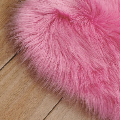 1pc Heart Shaped Area Rug, Plush Faux-Fur Carpet For Living Room & Bedroom, Home Decor Valentine's Day Decor 19.6in*23.6in/50cm*60cm - Renee Lane Company