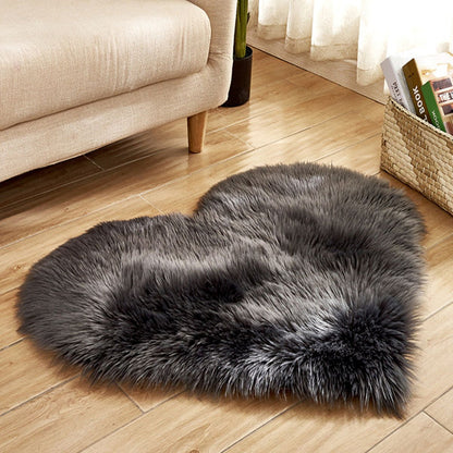 1pc Heart Shaped Area Rug, Plush Faux-Fur Carpet For Living Room & Bedroom, Home Decor Valentine's Day Decor 19.6in*23.6in/50cm*60cm - Renee Lane Company