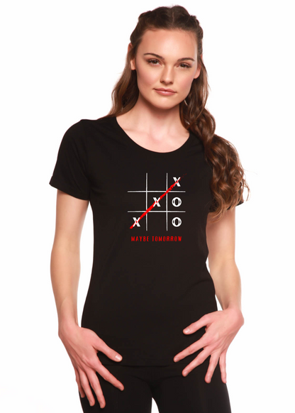Women’s black scoop-neck graphic T-shirt with red X and o pattern