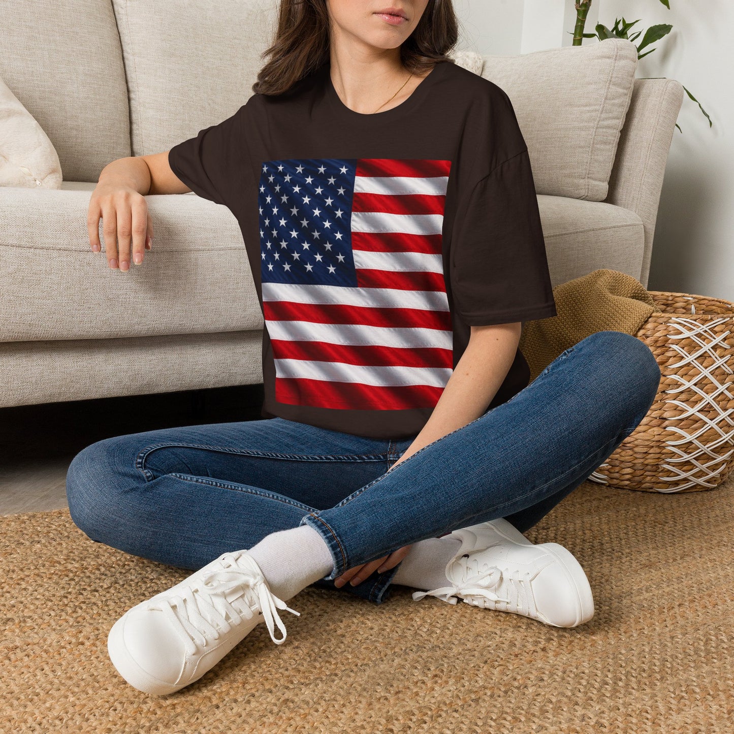 Dark graphic T-shirt with American flag print on the front, crew neck, short sleeves