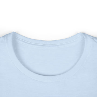 Unisex T-shirt in light blue, crew neckline close-up