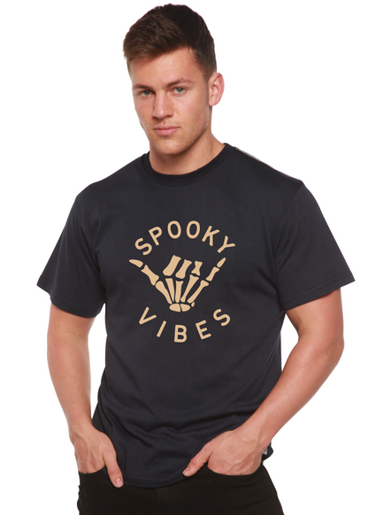 Men's graphic T-shirt in dark navy with “SPOOKY VIBES” skeleton-hand design