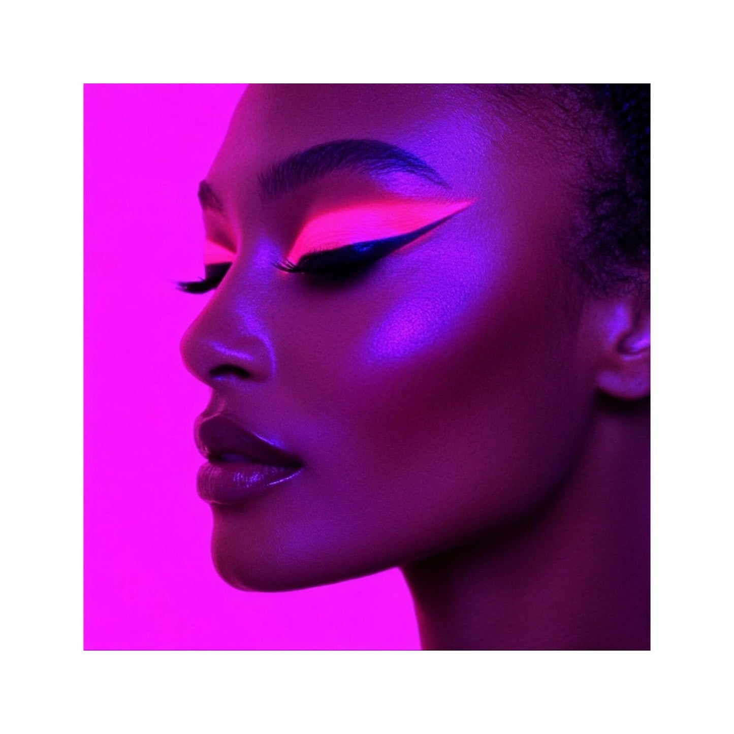 Ashunta Sheriff Beauty UV Glow Vegan Liner Pen - Renee Lane Company