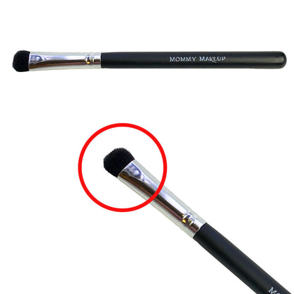 Deluxe shadow brush with black handle and domed bristles, MOMMY MAKEUP logo