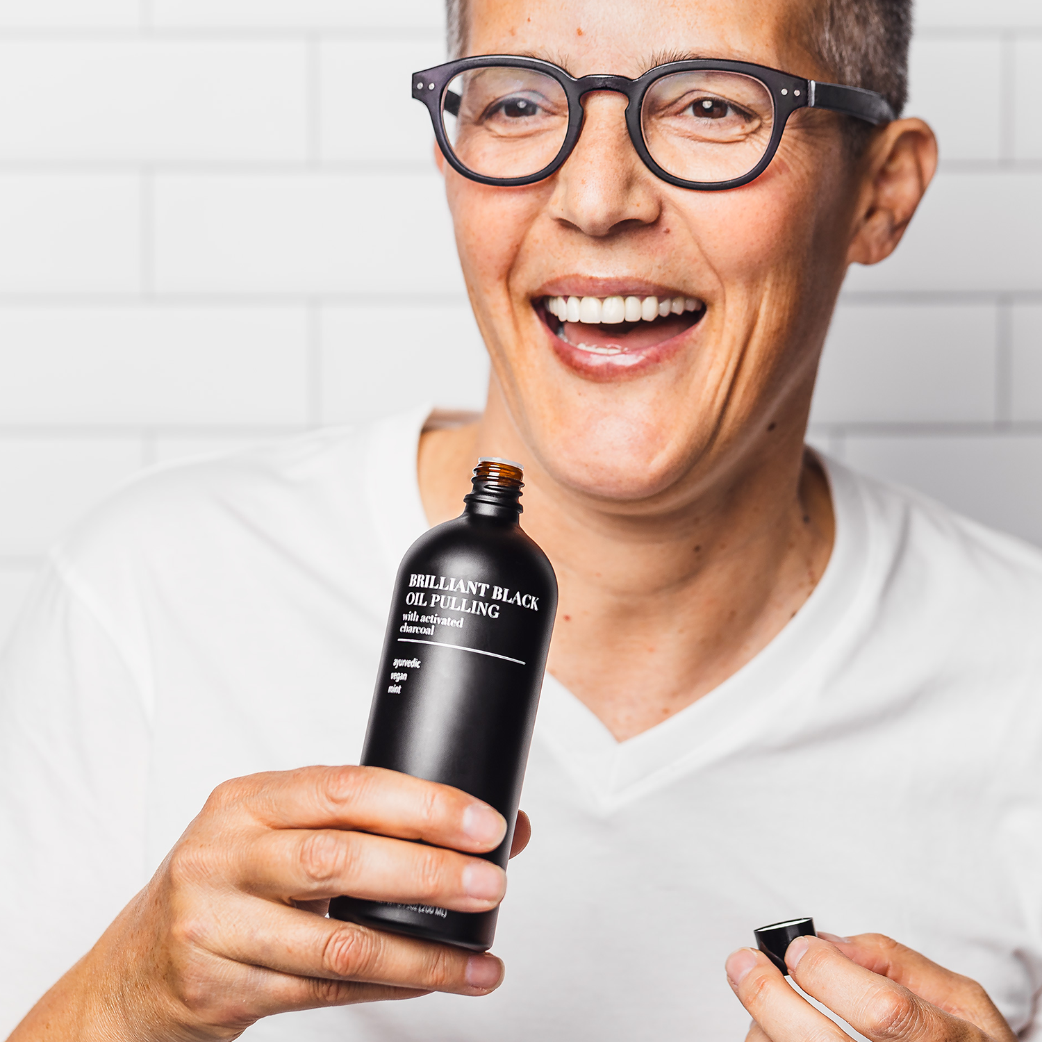 Brilliant Black® Oil Pulling – Ayurvedic Mouthwash for Teeth Whitening, Detox & Gum Health - Renee Lane Company