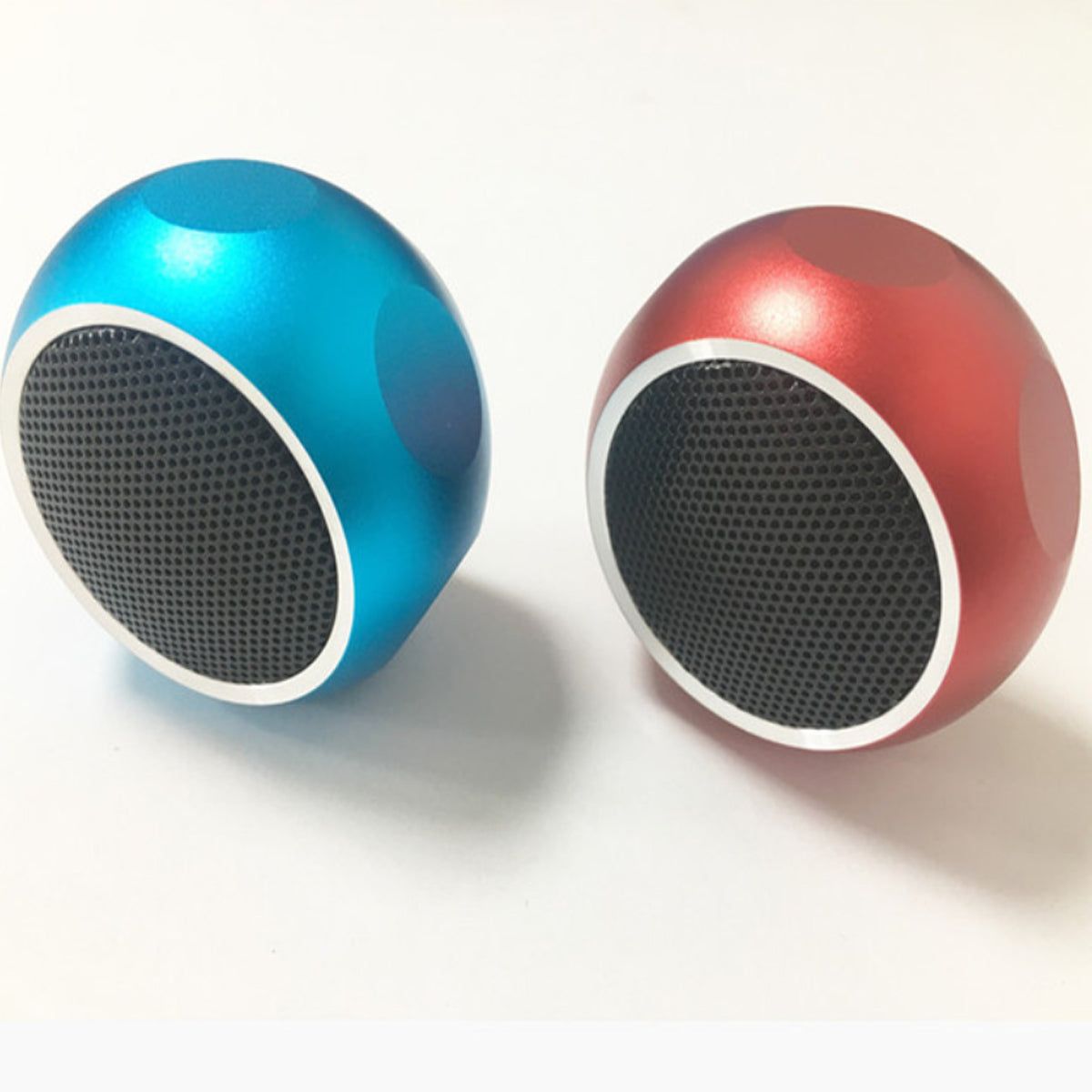 Cutie Pie Mini Speakers In 4 Colors - Renee Lane Company