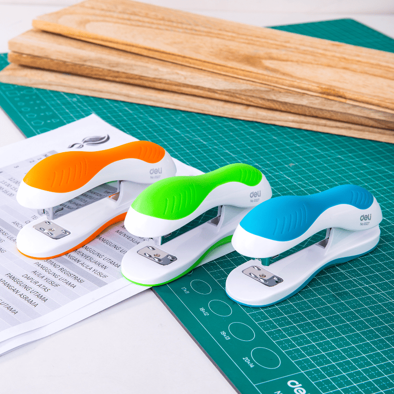 Deli E0327 Mini Small Stapler Student Office Lightweight Portable Hand-held Labor-saving Book Binding Machine - Renee Lane Company