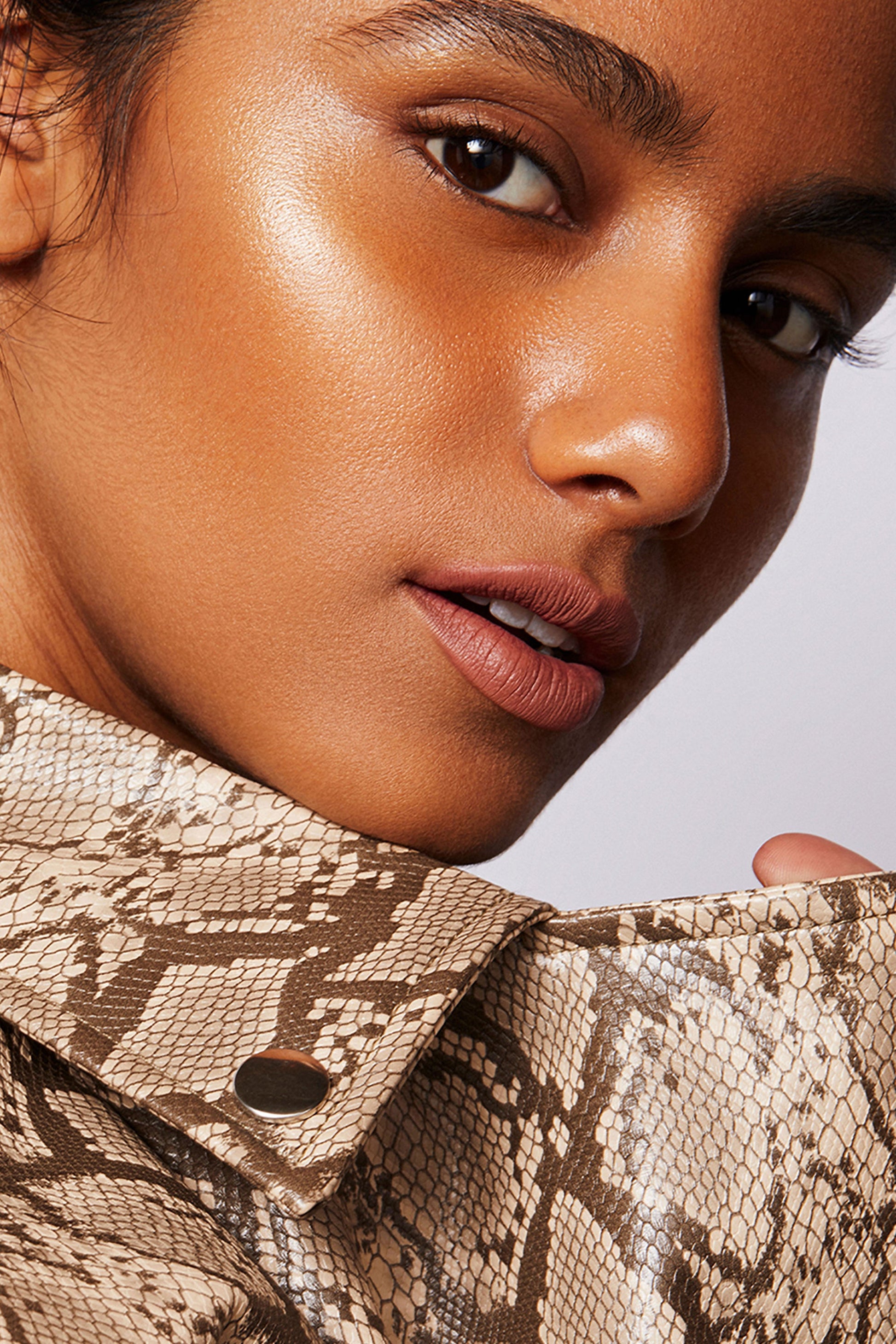 Double Contour Stick - Renee Lane Company