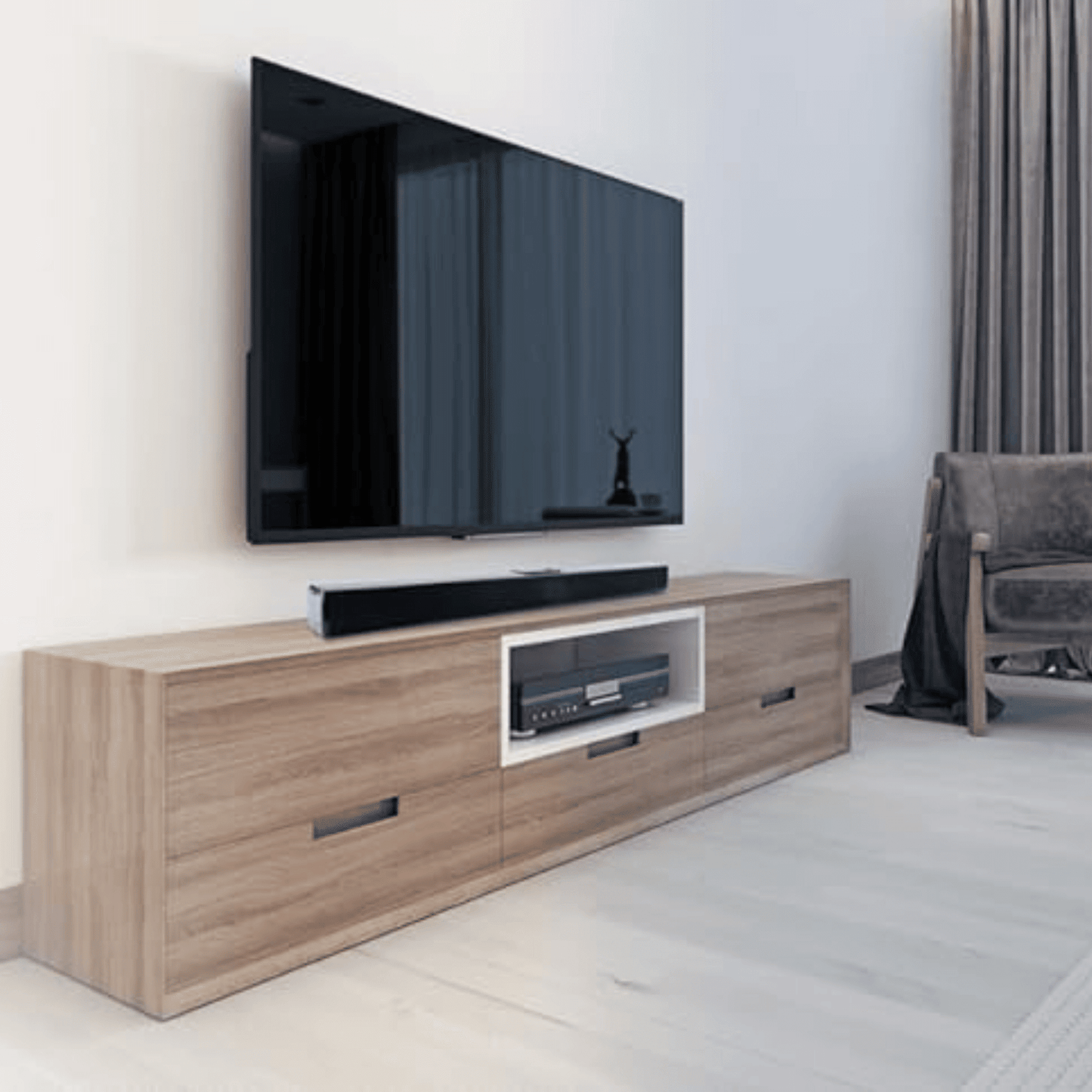 Emerson 32" Bluetooth Soundbar - Renee Lane Company