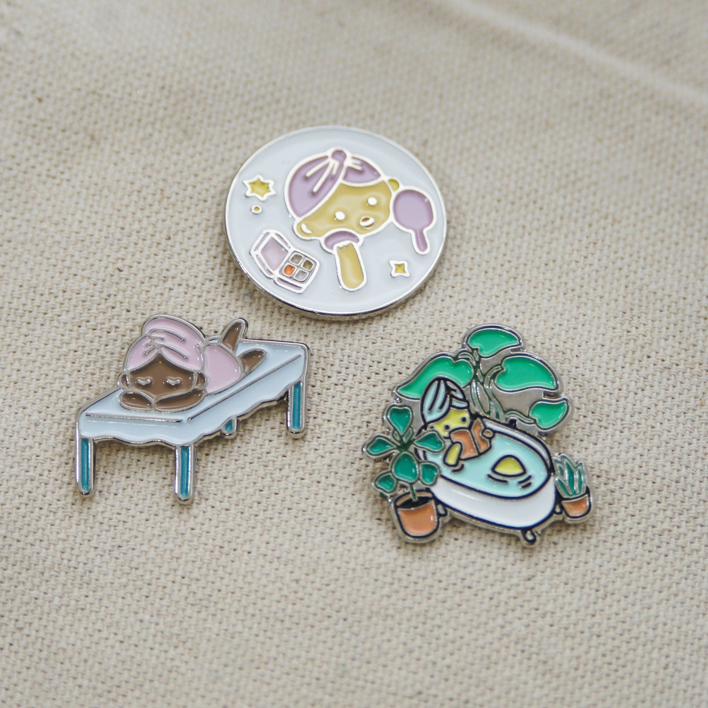 Fab Spa Life Enamel Pin - Limited Edition | Lucky Owl - Renee Lane Company