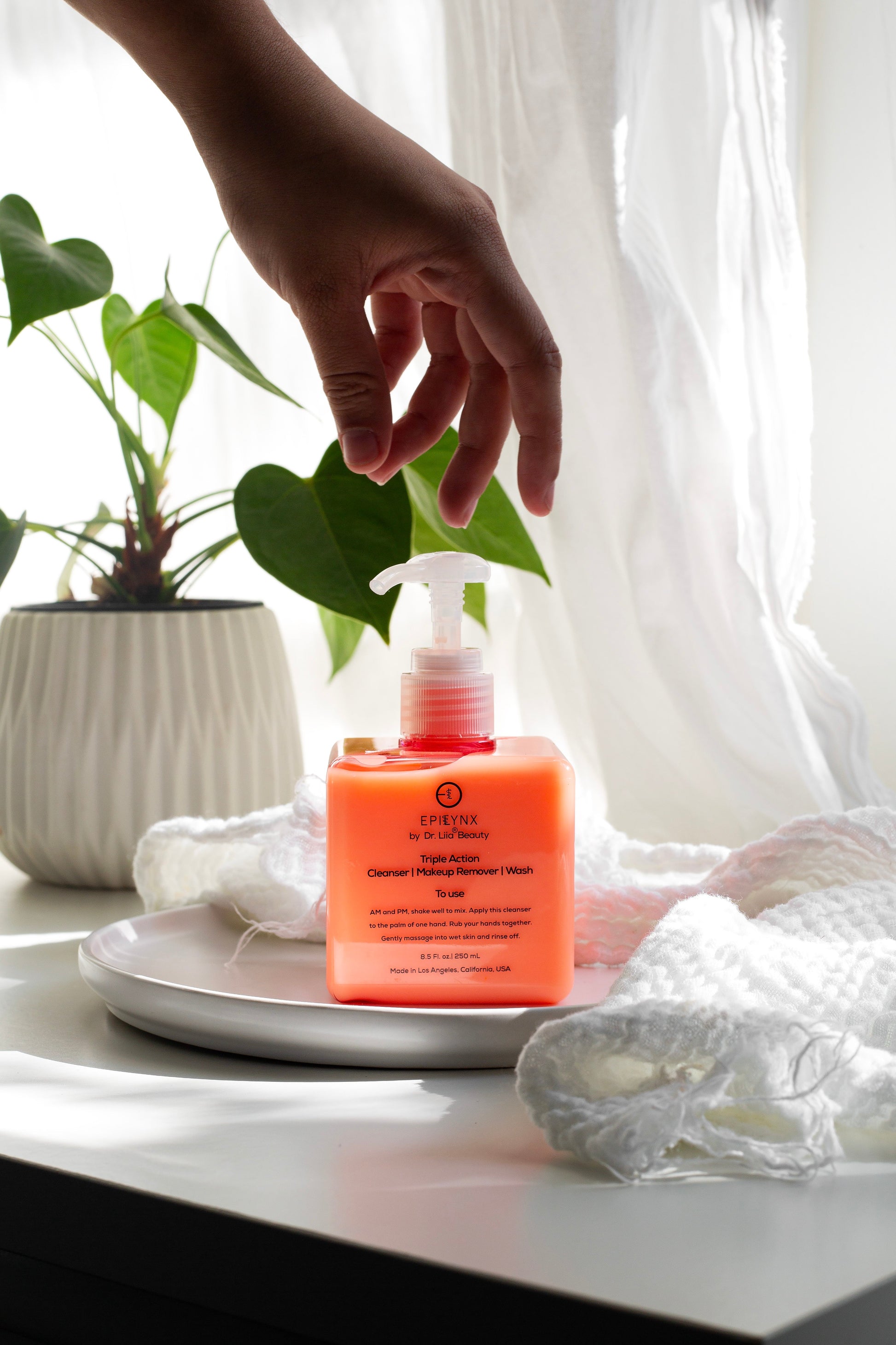 Gentle Hydrating Facial Cleanser – Aloe, Cucumber & Antioxidants (Nut-Free, Gluten-Free, Vegan) - Renee Lane Company