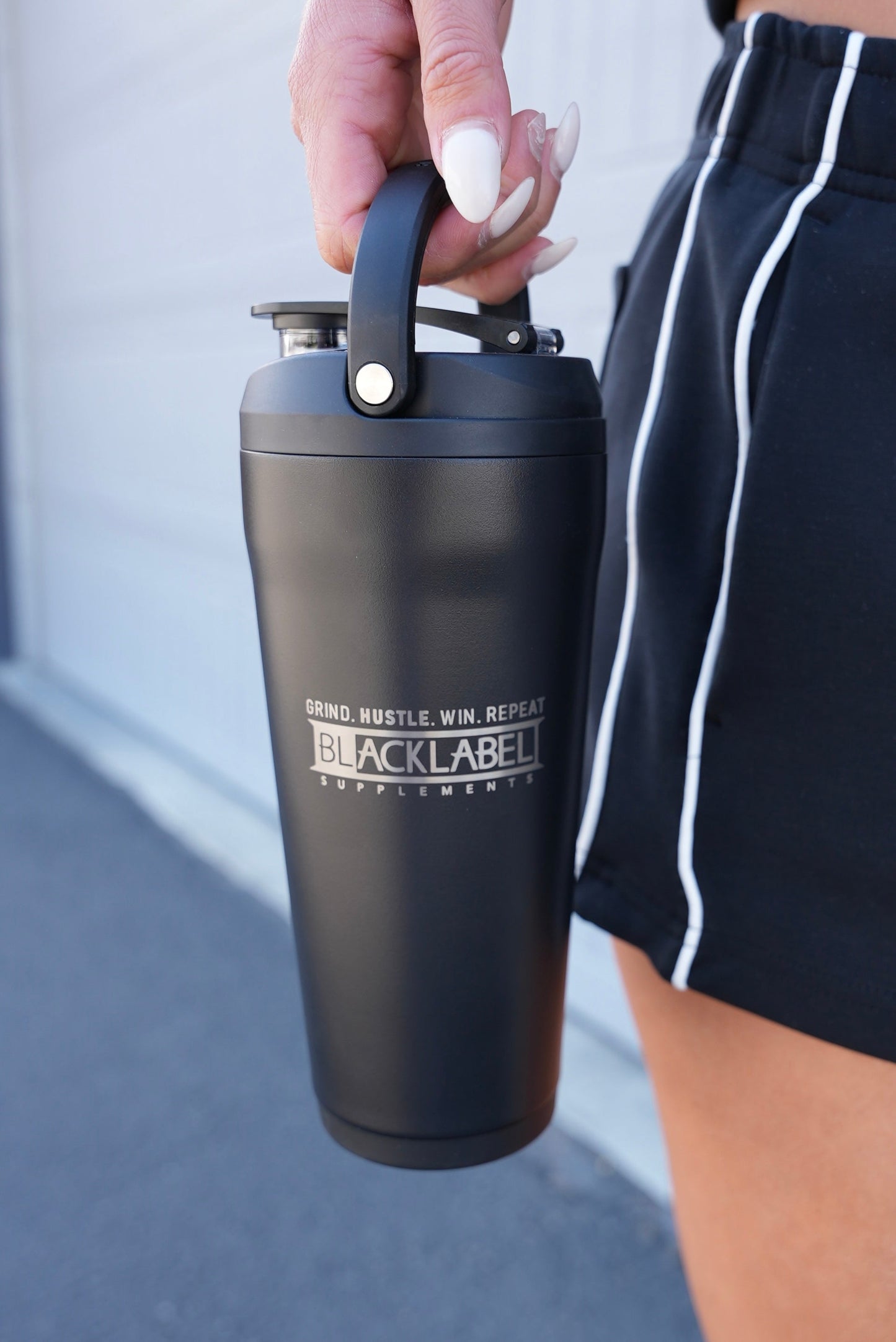 HYDROJUG 24 OZ. INSULATED SHAKER - Renee Lane Company