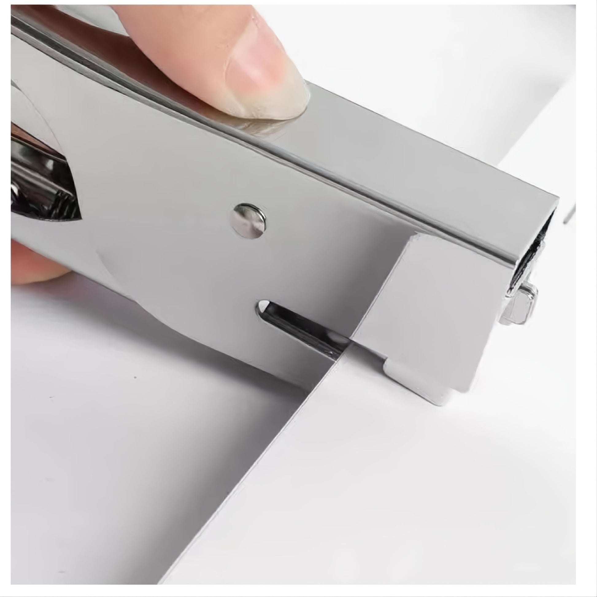 Heavy-Duty Metal Plier Stapler Full-Strip With Staples 1000 Pcs - Renee Lane Company