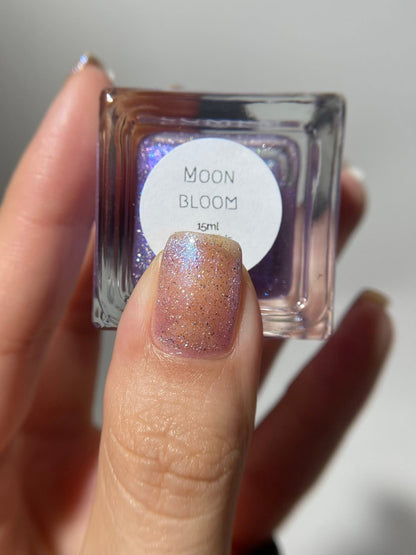 Moon Bloom