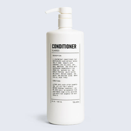 Conditioner bottle with pump, classic scent label on back