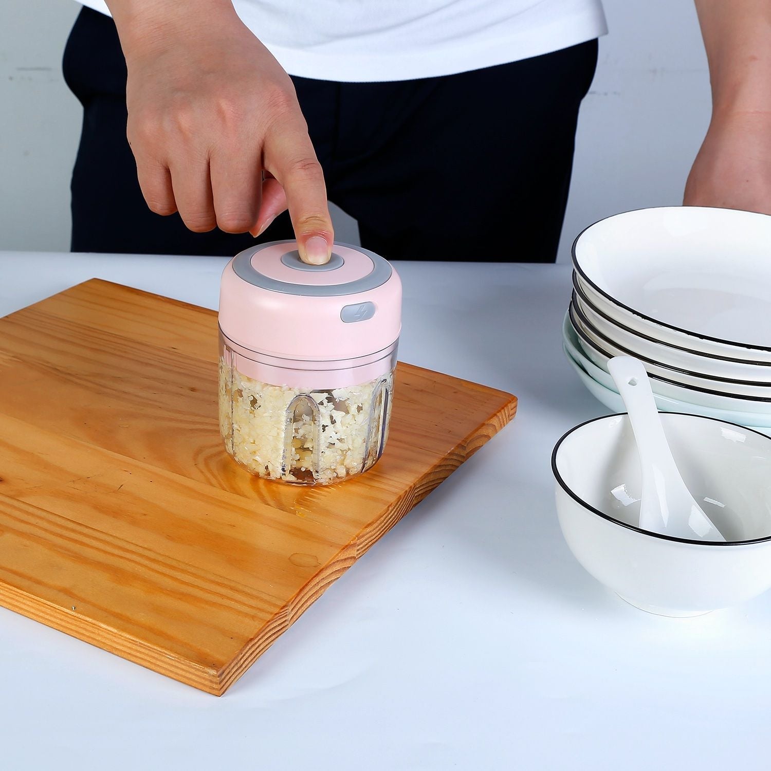 Mini Electric Garlic Chopper Ginger Chopper with 8.45OZ Capacity Cordless Garlic Mincer Food Chopper - Renee Lane Company