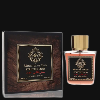 Eau de parfum set with box and bottle, gold cap and pink liquid, 100 ml.