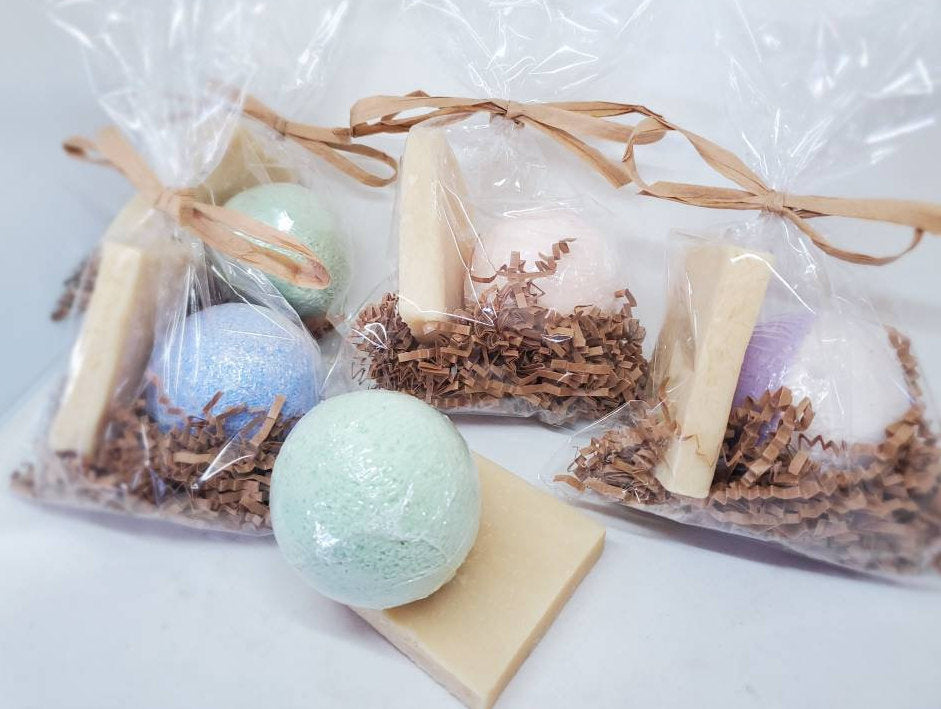 Organic Mini Spa Gift Bundle | All Natural Bath Bomb | Handmade Luxury Soap Bar - Renee Lane Company