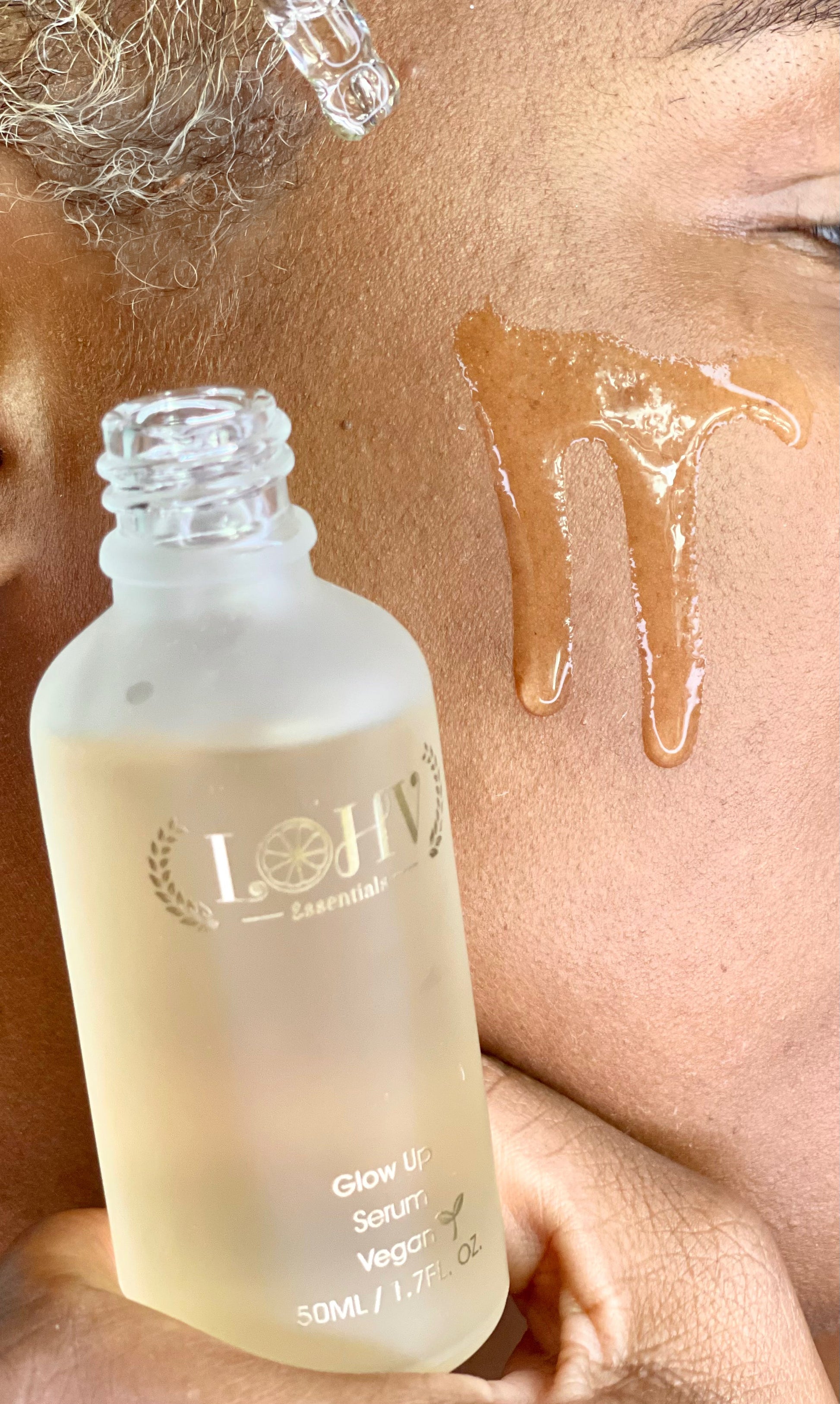 PREMIUM 100% VEGAN GLOW UP Toner Serum With Hyaluronic Acid + Niacinamide + Camellia Leaf + Vitamin E + Rose Water - Renee Lane Company