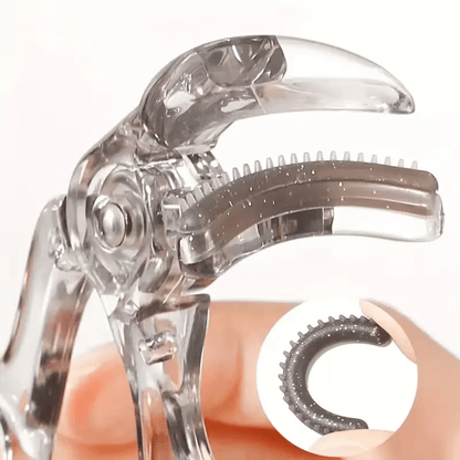 Portable wide-angle eyelash curler with built-in comb - suitable for all eye shapes, easy to use, battery-free, ideal for beginners - Renee Lane Company