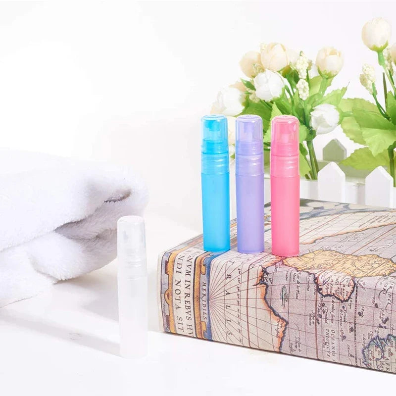 5Pcs Frosted Plastic Perfume Bottles Fine Mist Spray Bottle with Atomizer Pumps for Perfume Essential Oil Other Beauty Product