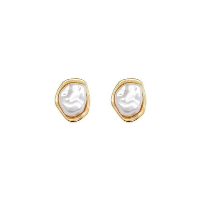 Irregularity Geometric Retro Personality Earrings for Women Golden Metal Imitation Pearl Stud Earrings Party Simple Jewelry Gift