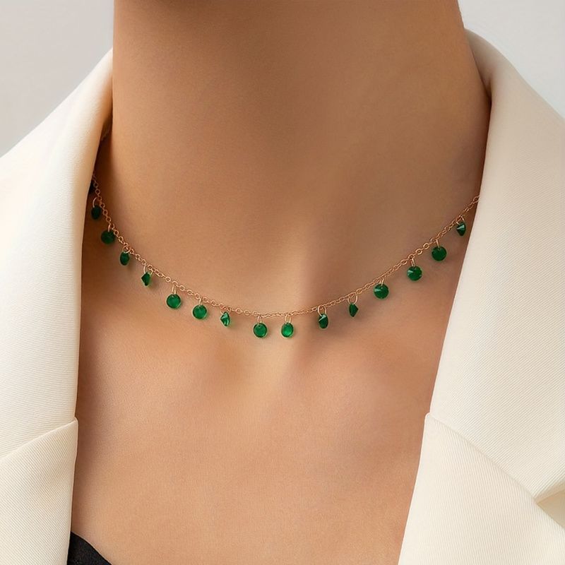 St. Patrick's Day Vintage Irregular Green Pendant Necklace Neck Chain Choker - Renee Lane Company