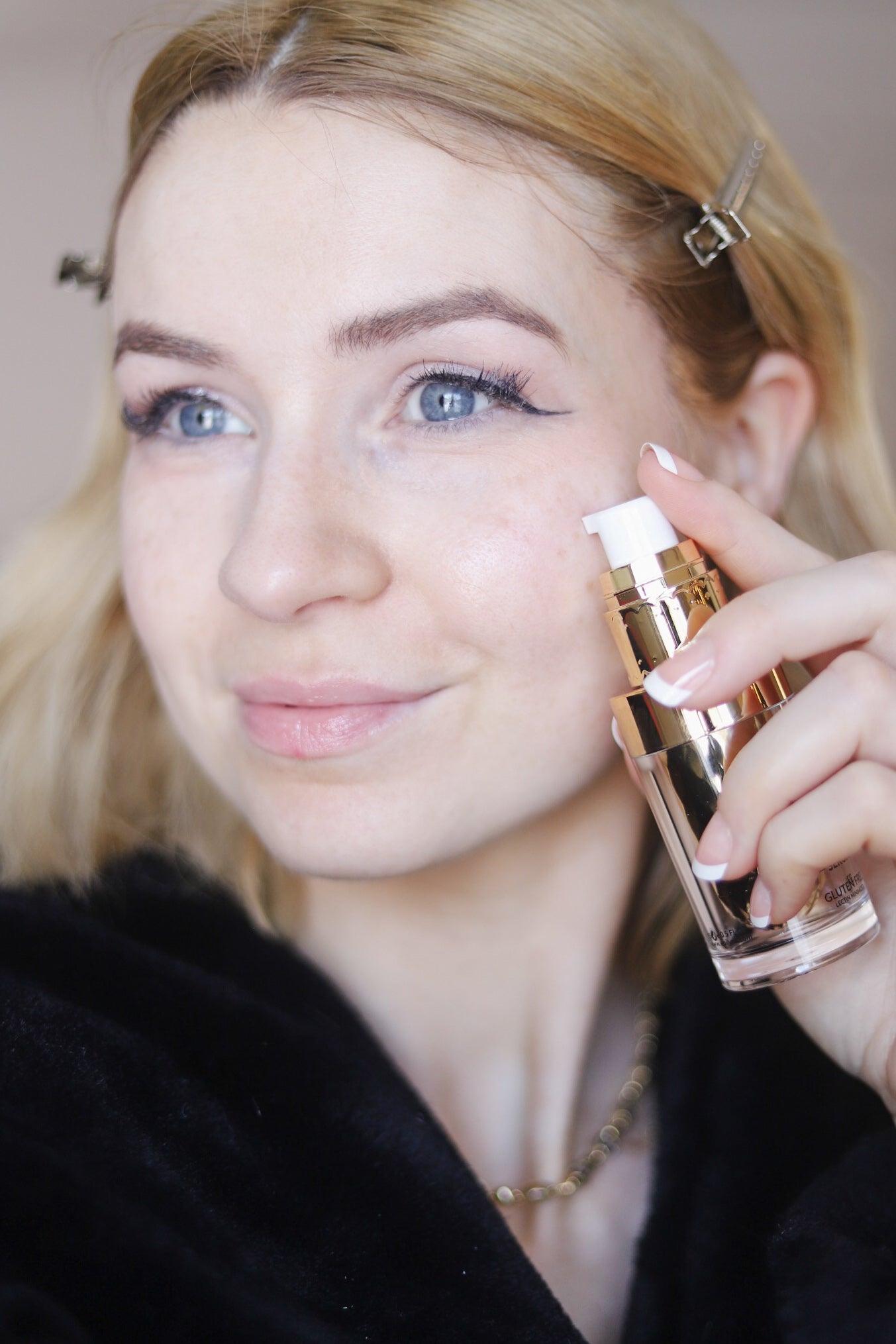 Sunrise Hyaluronic Acid Serum for Sensitive Skin – Nourishing, Firming & Radiant Glow Hydration - Renee Lane Company