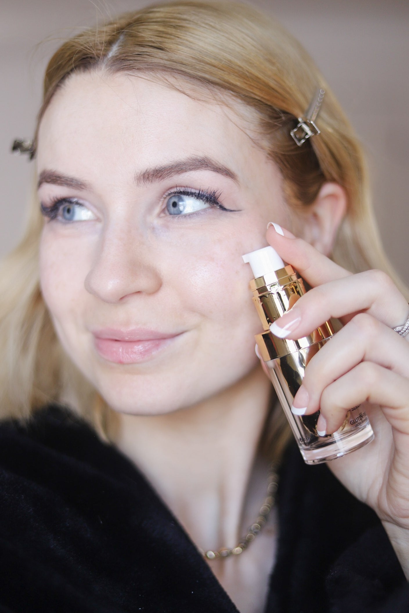Sunrise Hyaluronic Acid Serum for Sensitive Skin – Nourishing, Firming & Radiant Glow Hydration - Renee Lane Company