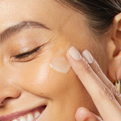 The Overachiever Hydrating Serum with Hyaluronic Acid and Retinol - Renee Lane Company
