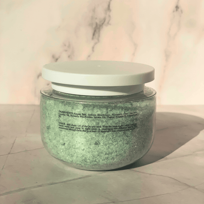 Velvet Frost Aromatherapy Bath Soak for Dry Skin | Pelliá - Renee Lane Company