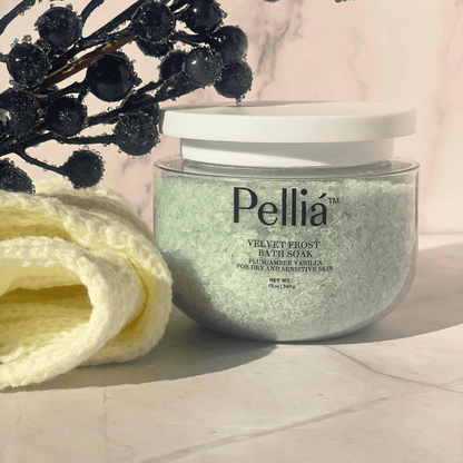 Velvet Frost Aromatherapy Bath Soak for Dry Skin | Pelliá - Renee Lane Company