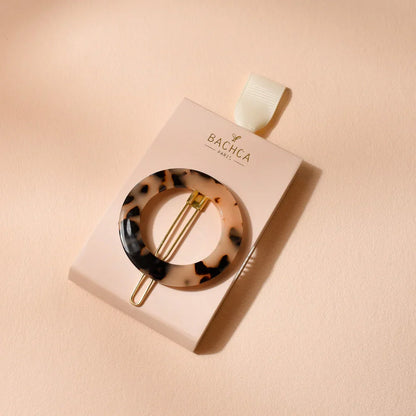 Signature Round Clip
