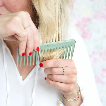 Opaline Hair Comb
