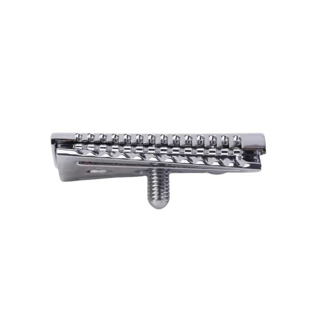 Double-sided safety razor head, chrome slant bar with central guard
