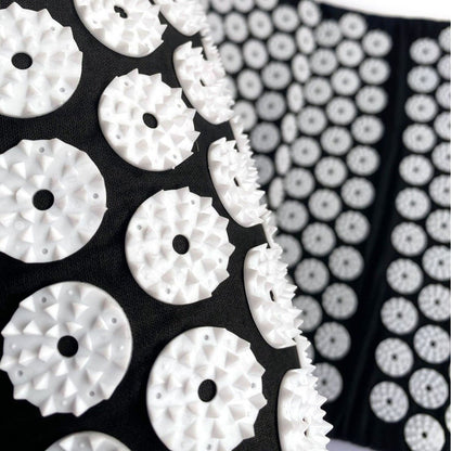 Drip Sweat LotusWave Acupressure & Relaxation Mat
