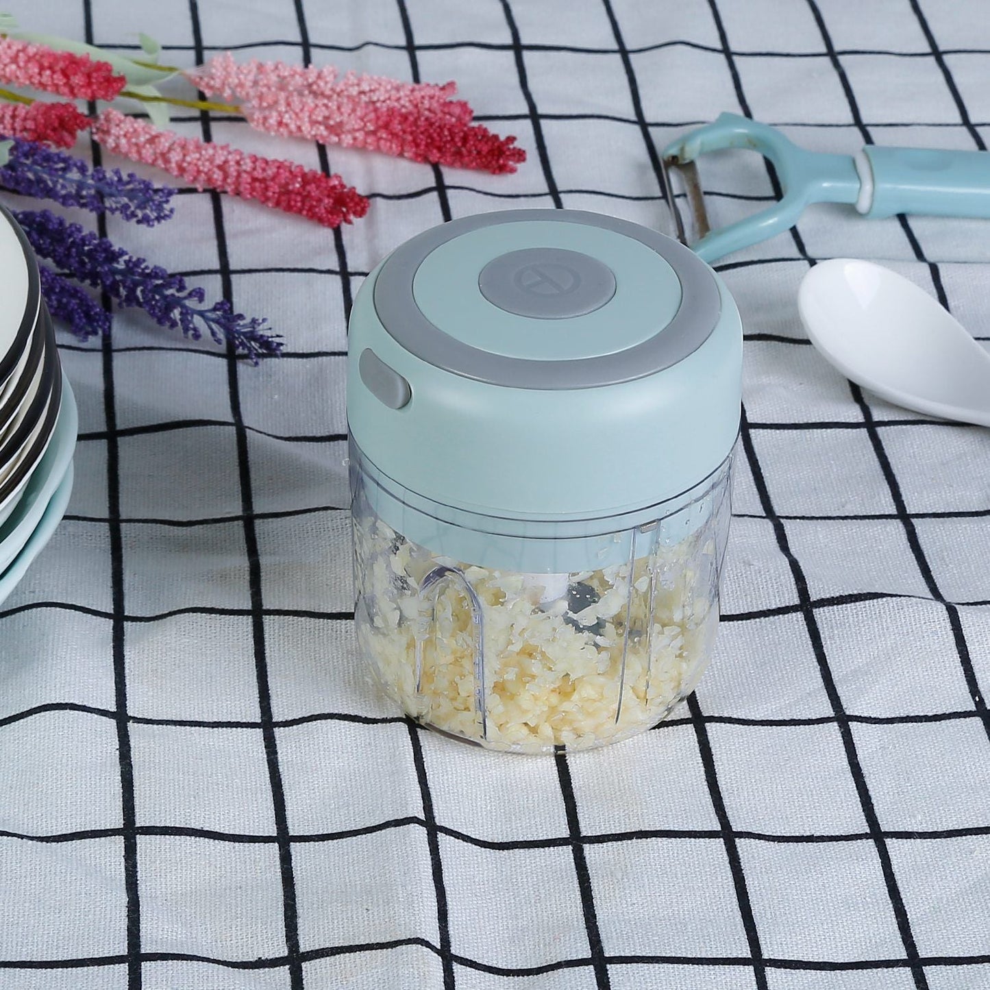 Mini Electric Garlic Chopper Ginger Chopper with 8.45OZ Capacity Cordless Garlic Mincer Food Chopper