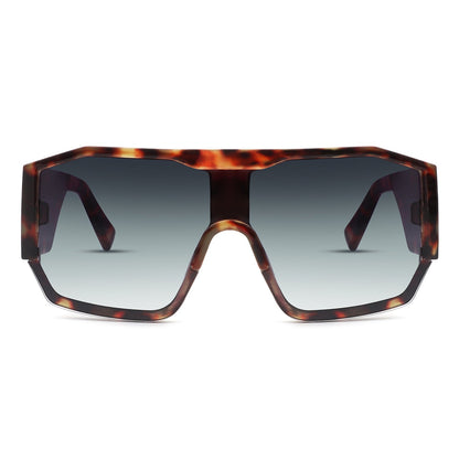 Oversize square aviator sunglasses with tortoise patterned frame and dark tinted lenses