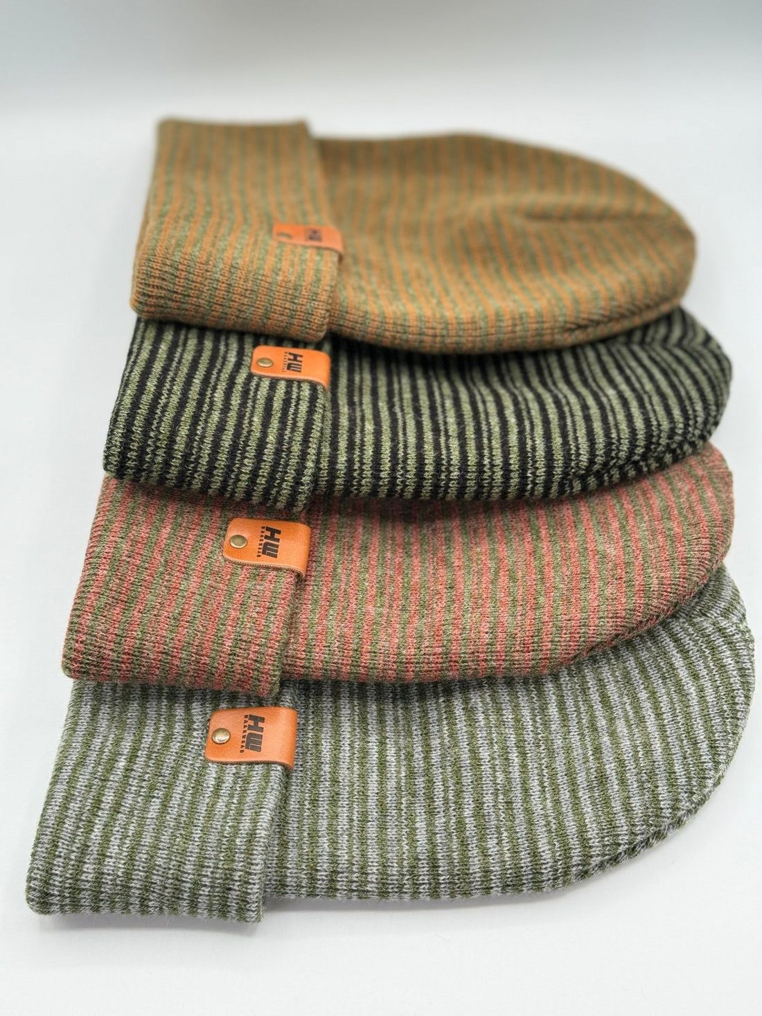 Cuffed Traditional Contrast Green/Brown