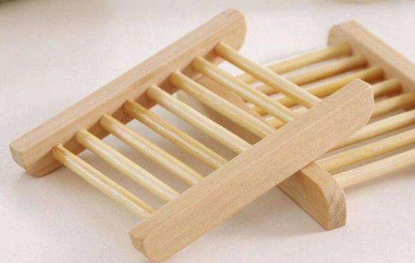 Bamboo soap drying rack with slatted top and side supports