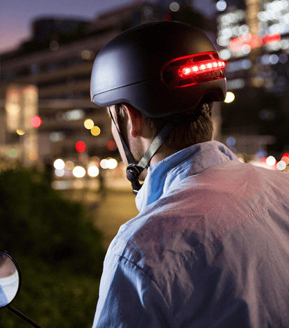 PS-C21 (L60).  Bluetooth helmet for cycling.  Electric motorcycle helmet with a range of 36h, automatic light sensing LED180m,SOS,GPS,3.7V /455mAh, MP3, LED