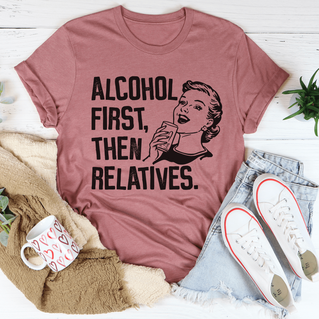Mauve crew-neck graphic T-shirt with large face and text print