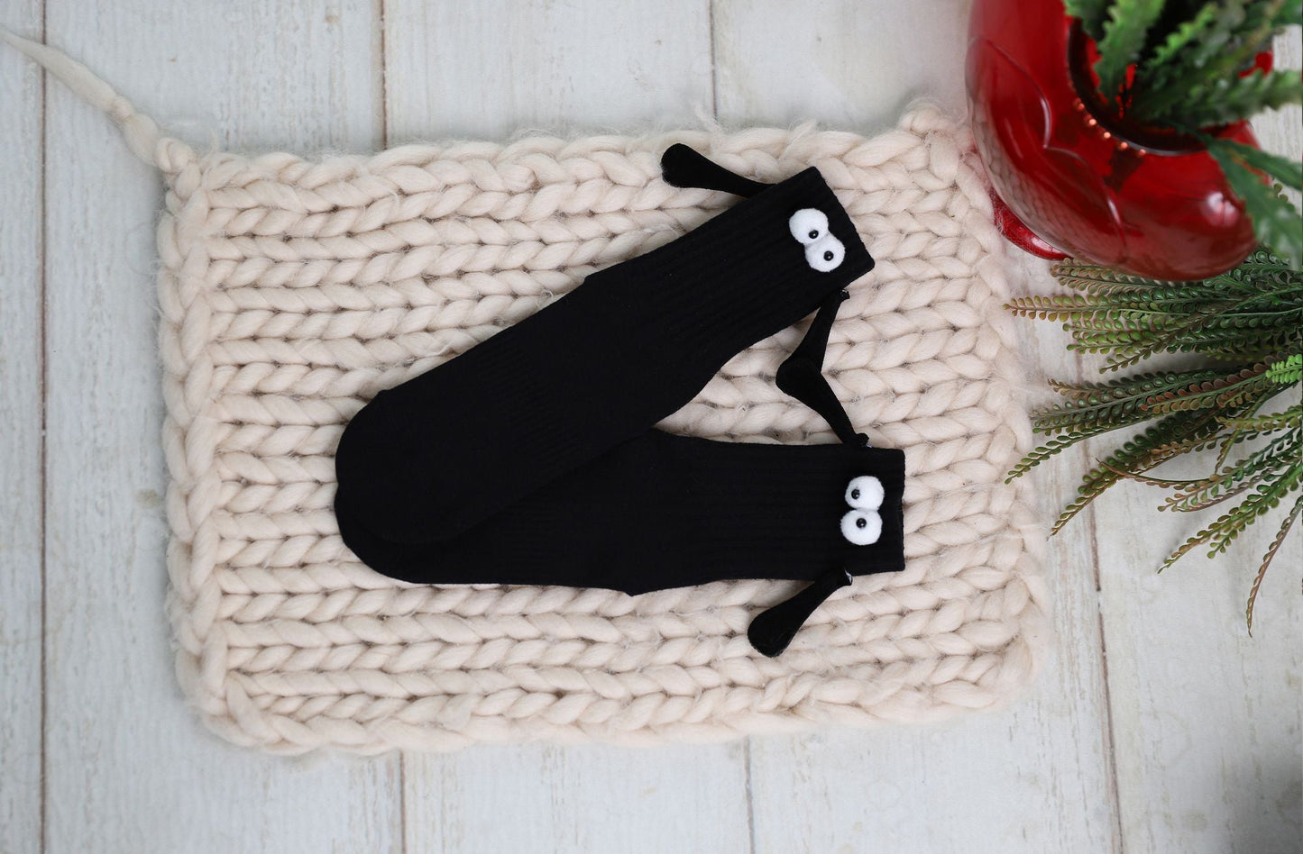 Couple Socks with Magnetic Hands 2 Pairs Magnetic Socks Funny Gifts For Valentines Day