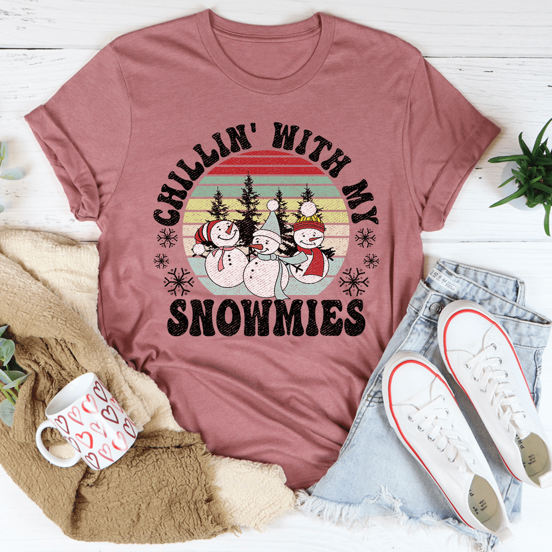 Mauve crewneck T-shirt with 'Chillin With My Snowmies' snowmen graphic
