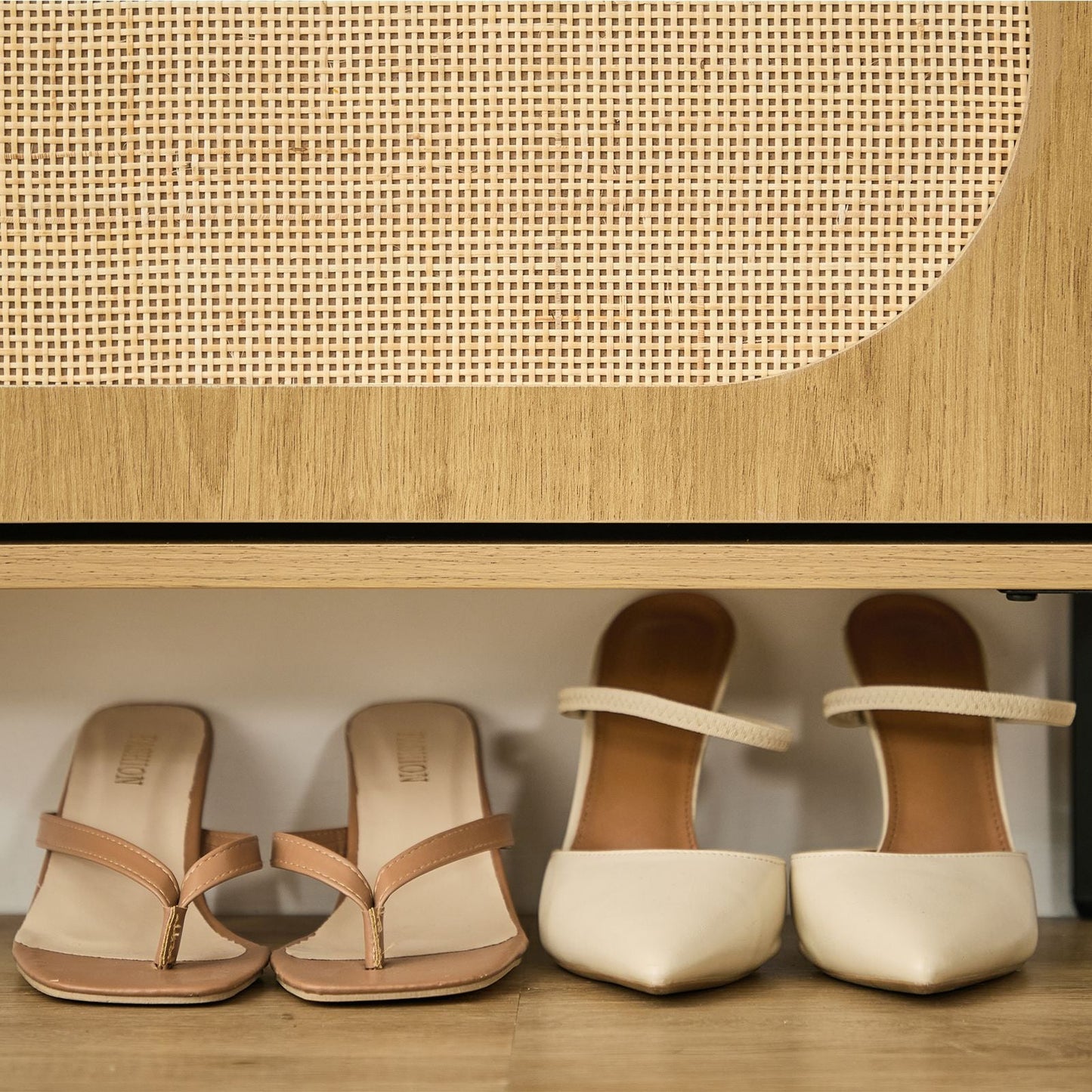Rattan Shoe Cabinet with 2 Flip Doors, Narrow Freestanding Shoe Organizer, Modern Narrow Shoe Storage Cabinet with Metal Legs for Entryway, Hallway, Closet (Natural)