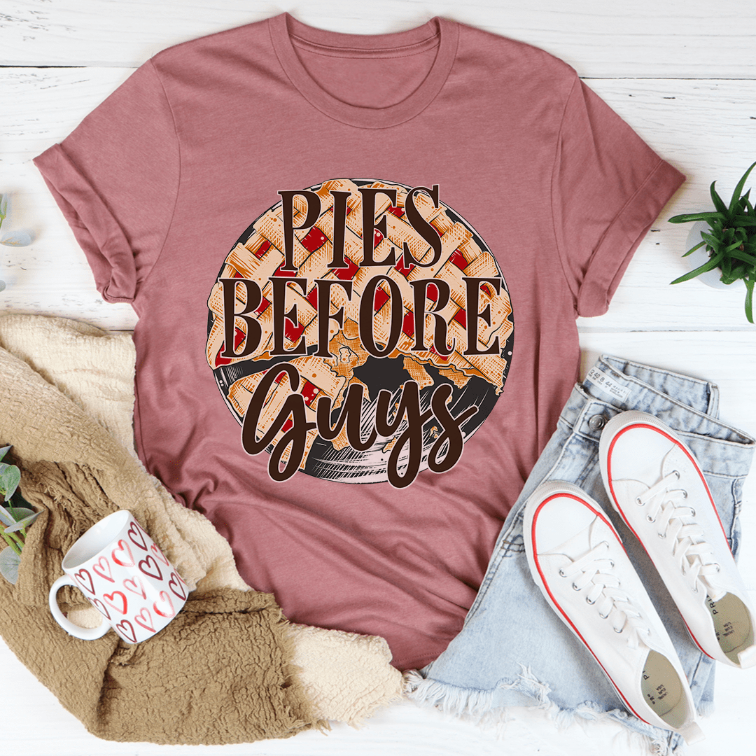 Mauve crewneck graphic T-shirt with 'PIES BEFORE Guys' round front print