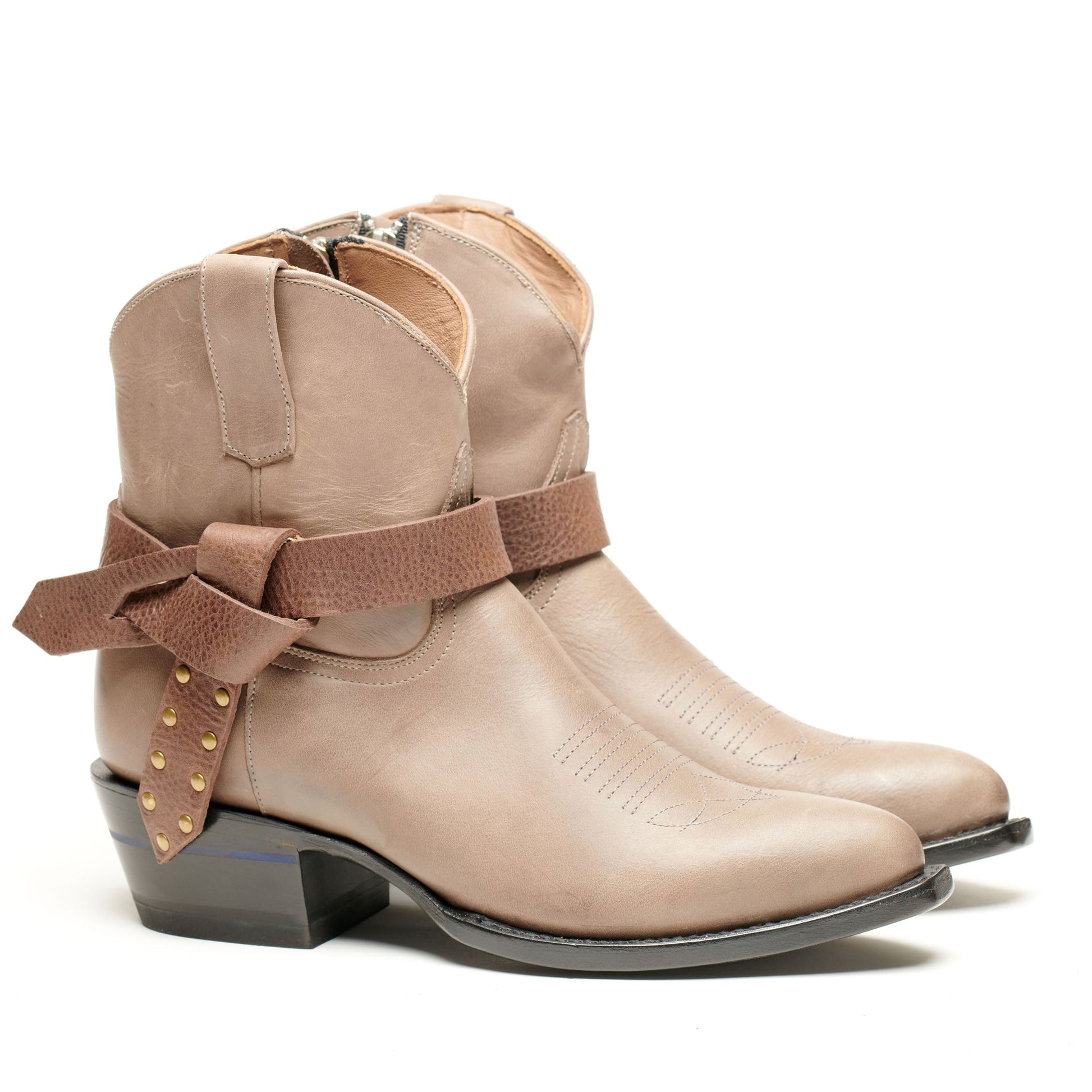 Boot knot Western ankle boots, light tan leather with brown bow knot strap