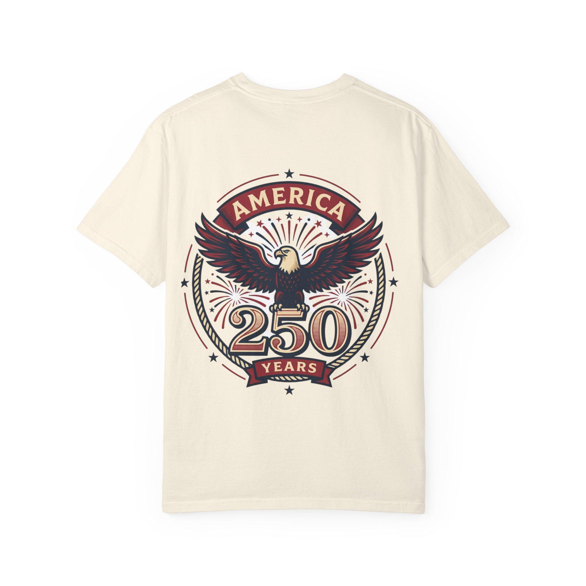 Ivory T-shirt with eagle 'AMERICA' 250 years crest graphic